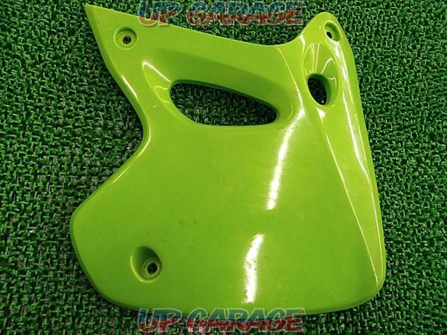 Kawasaki (Kawasaki)
Genuine fuel tank shroud
KSR110 (cab car)-02