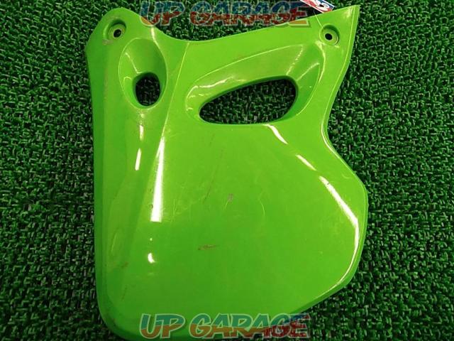 Kawasaki (Kawasaki)
Genuine fuel tank shroud
KSR110 (cab car)-07