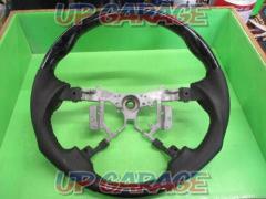 Toyota 50 series Estima
Outside LUXURY
STYLE
Combination steering wheel