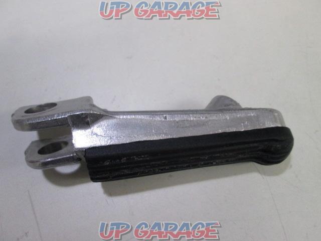 HONDA
NSR250R
Step peg
50670-KV3-000
One side only-04