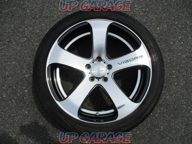 Cosmic Venerdi Vigore Yokohama Bluearth Rv 02 中古パーツ買取 販売のアップガレージ