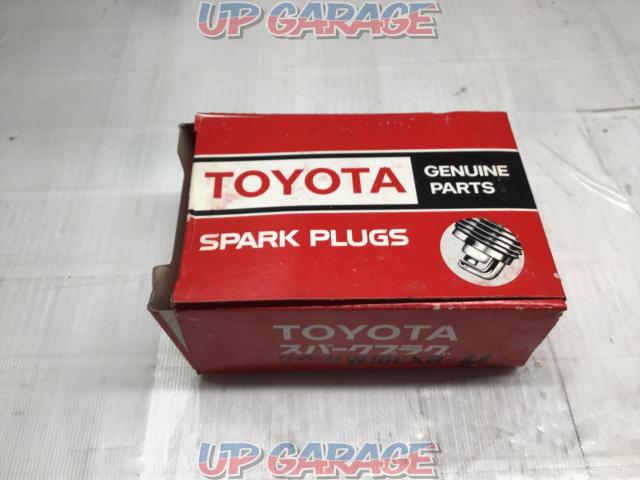 Toyota トヨタ 純正部品 スパーク プラグ 品番 10本入り W16exr U 中古パーツ買取 販売のアップガレージ