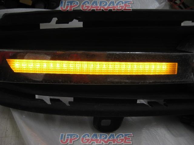 ホンダ ヴェゼル純正フォグランプ メーカー不明 デイライト付ターンシグナル 中古パーツ買取 販売のアップガレージ