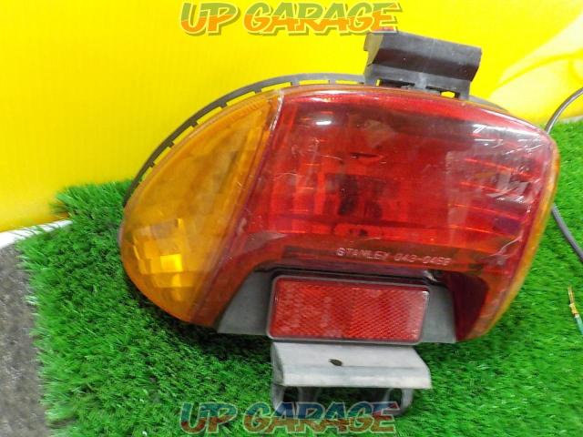 ホンダ ライブディオ純正テールランプレンズ 中古パーツ買取 販売のアップガレージ