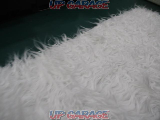 メーカー不明 ダッシュボードマット ホワイト ファー 108cmx30cm 中古パーツ買取 販売のアップガレージ