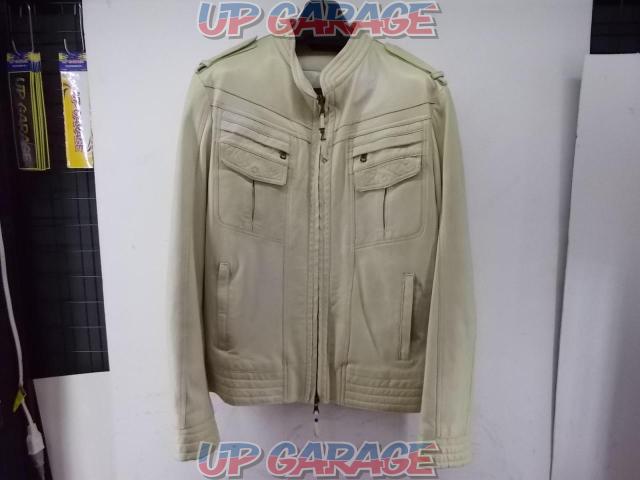 46サイズ メンズsサイズくらい フェイクレザージャケット Preview ホワイト 中古パーツ買取 販売のアップガレージ