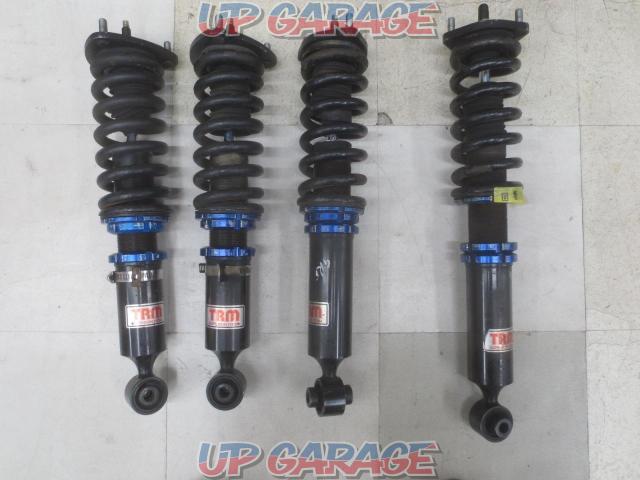 Trm フルタップ式車高調 1台分 U055 中古パーツ買取 販売のアップガレージ