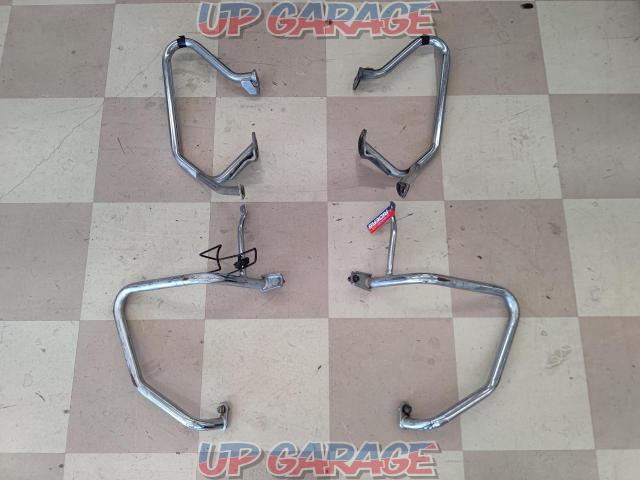 メーカー不明 Cb750 Rc42 教習車用 エンジンガード前後セット 中古パーツ買取 販売のアップガレージ