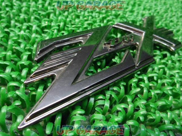 ライブdio Zx 00年式 より取外し 純正エンブレム 1個のみ 中古パーツ買取 販売のアップガレージ