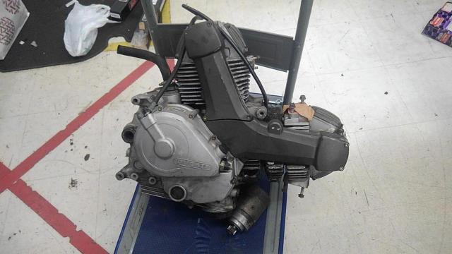 ワケアリ Ducati モンスター400 純正エンジン M400 重量級商品の為配送不可 中古パーツ買取 販売のアップガレージ