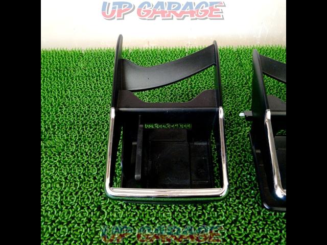 〇 Price reduced 〇 CAR-MATE where you can put paper packs
Exclusively designed drink holder for each car model-02
