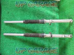 SUZUKI (Suzuki)
Genuine
Front fork
Remove GN125 (year unknown)