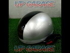 Size: Unknown
PIAS
Half cap helmet