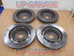 Front, back, left and right set Front maker unknown
Rear Rdd
2 piece brake rotor set/slit rotor