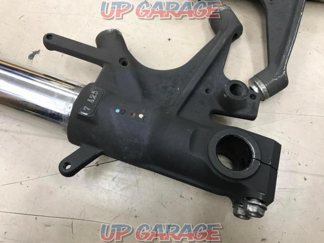 HONDA (Honda)
Front fork
(used in CBR1000RR)
One-02