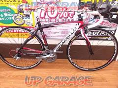 PINARELLO QUATTRO 2011モデル 2x10S700Cカーボンフレームロードバイク ブラック/レッド