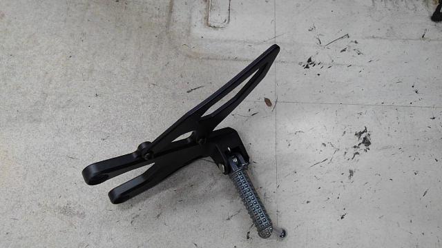 YAMAHA (Yamaha)
Genuine step
YZF-R1 ('15 -'18)-06