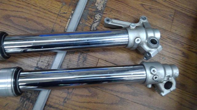 YAMAHA
WR250R genuine front fork price cut-03