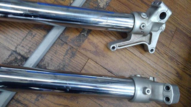 YAMAHA
WR250R genuine front fork price cut-07