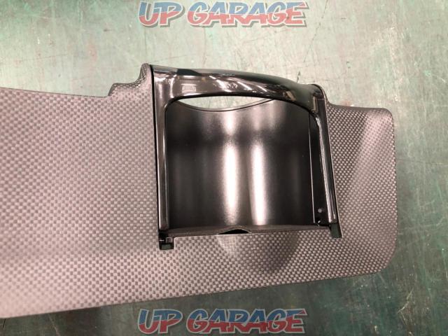 YAC
[SY-RRI]
Rise Rocky
Center console drink holder
1 cars
#unused-07