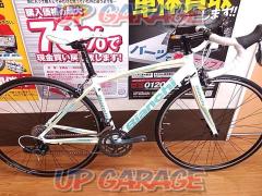Bianchi ViaNirone7 Claris 2016モデル 700c3x8sロードバイク フレームサイズ44cm ホワイト/イエロー/チェレステ