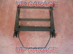 BRIDE
Full bucket seat rail
