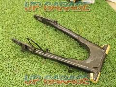 Z1R
Type 1 KAWASAKI
Kawasaki
Genuine swing arm super rare stock!!