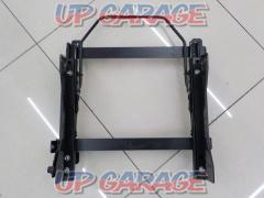 BRIDE
Seat rail for full bucket