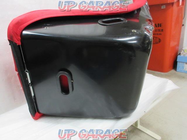 Unknown Manufacturer
Full bucket seat
(W01430)-10