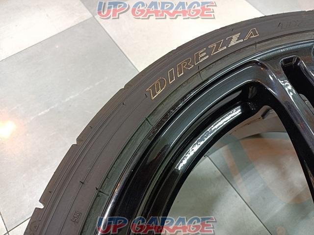 BRIDGESTONE POTENZA Adrenalin SW005 + DUNLOP DIREZZA DZ102-02