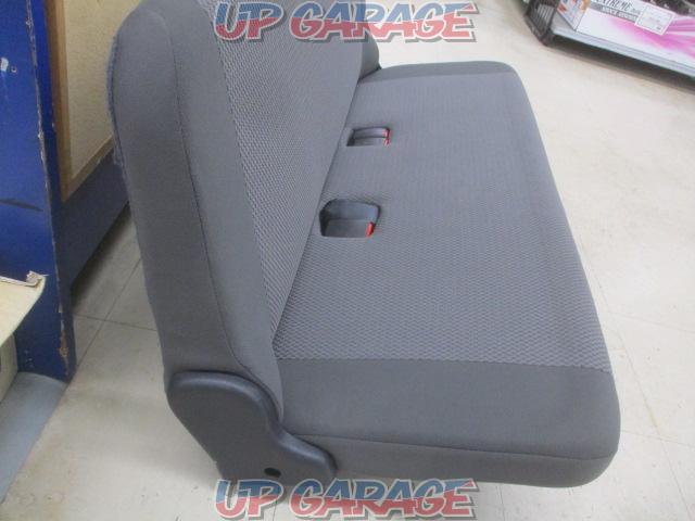 日産純正(NISSAN)  2列目シート 【NV350 キャラバン/E26】-04
