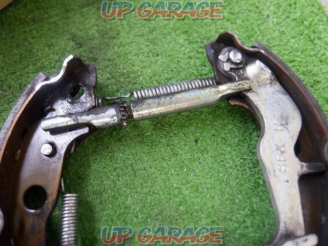 Unknown Manufacturer
Brake shoe set-10