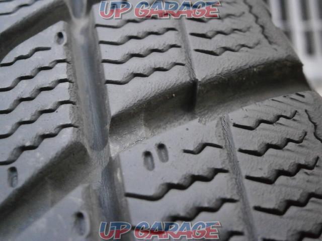 RX2301-743
BRIDGESTONE (Bridgestone)
TOP
RUN
R7
+
GOODYEAR (Goodyear)
ICE
NAVI
6
4 pieces set-06