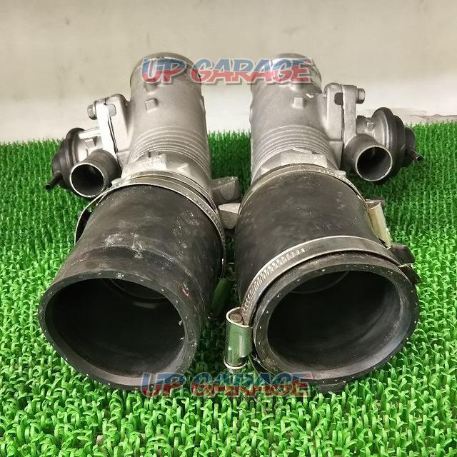 Nissan genuine
R35
GT-R
genuine blow off valve + piping-03