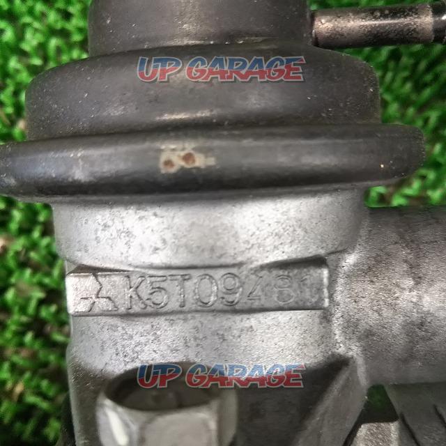 Nissan genuine
R35
GT-R
genuine blow off valve + piping-06