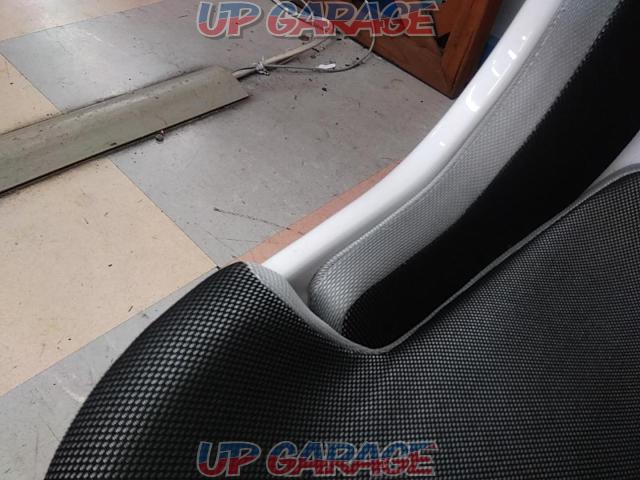 RECARO RCS
White-collar-05
