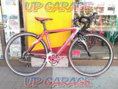 PINARELLO FP2 カーボンフレームロードバイク 2010年モデル/2×10S/レッド/SHIMANO105(5600系)コンポ!! ※トップチューブ補修??跡があります