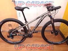 TREK X-Caliber8 2018モデル 27.5インチ12SクロスカントリーMTB グレー※リアディスクセンターが出ていないため干渉します 要スペーサー調整