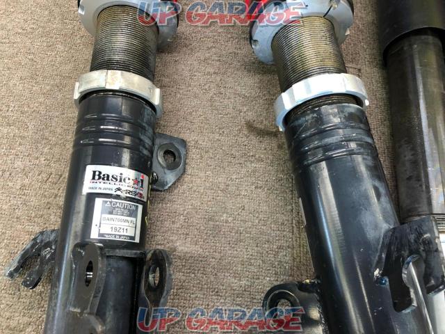 Lower the ride height and dress up RS-R
Basic-i
Serena
C25-02