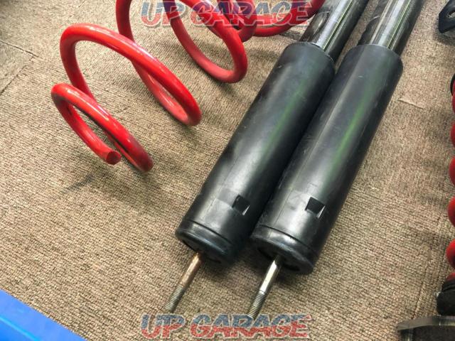 Lower the ride height and dress up RS-R
Basic-i
Serena
C25-05