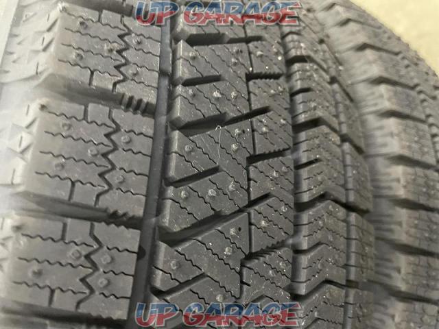 BRIDGESTONE BLIZZAK VRX2-04