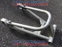 KAWASAKI
Swing arm
Use at ZRX1100
