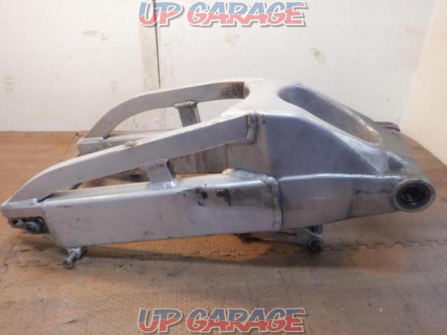3HONDA
RS125 genuine swing arm-03