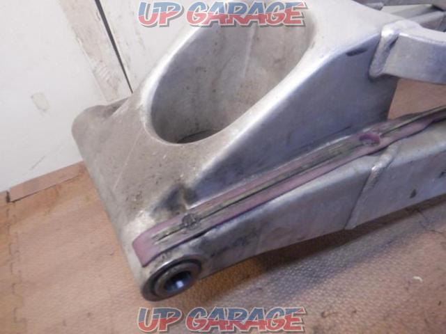 3HONDA
RS125 genuine swing arm-07