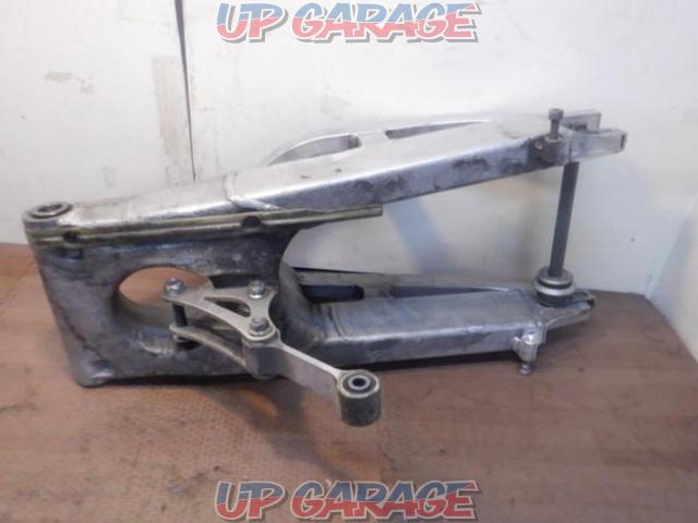 3HONDA
RS125 genuine swing arm-08