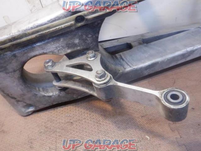 3HONDA
RS125 genuine swing arm-09