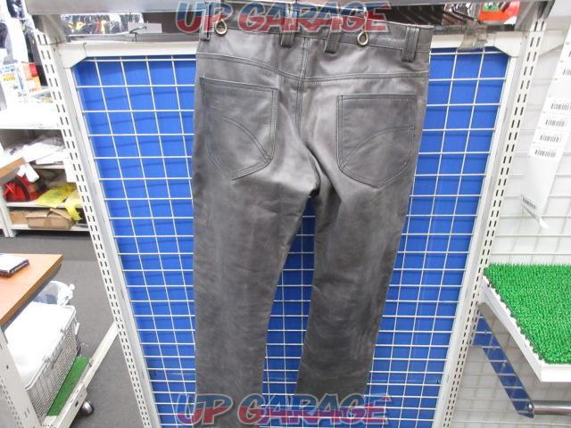 Unknown Manufacturer
Leather pants
Gray
Size L-02