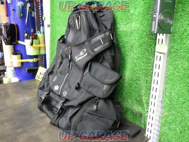 ROUGH & ROAD (Rafuandorodo)
Attack Zach
Backpack
Capacity 30L-03