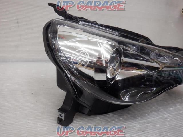 【右側のみ】TOYOTA 純正LEDヘッドライト KOITO100-60345 ZN6 86 後期-04