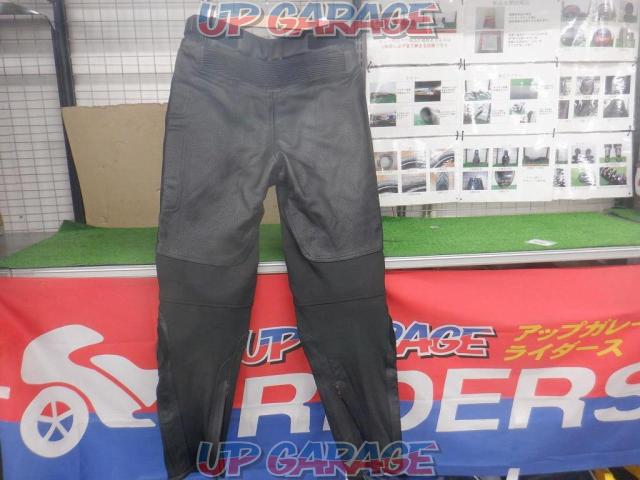 Clooney
Leather pants-02
